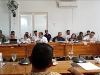 RDP Warga Golo Mori dbersama DPRD Manggarai Barat, desak cabut izin PT Nucalale, Rabu (8/10/2025)